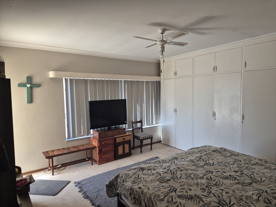 4 Bedroom Property for Sale in Declercqville North West